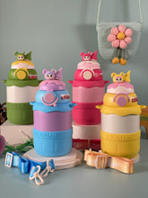 Kids hanging sipper bottle