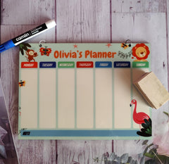 Persoanlised planner with a pouch