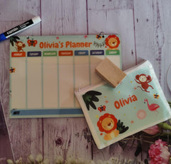 Persoanlised planner with a pouch