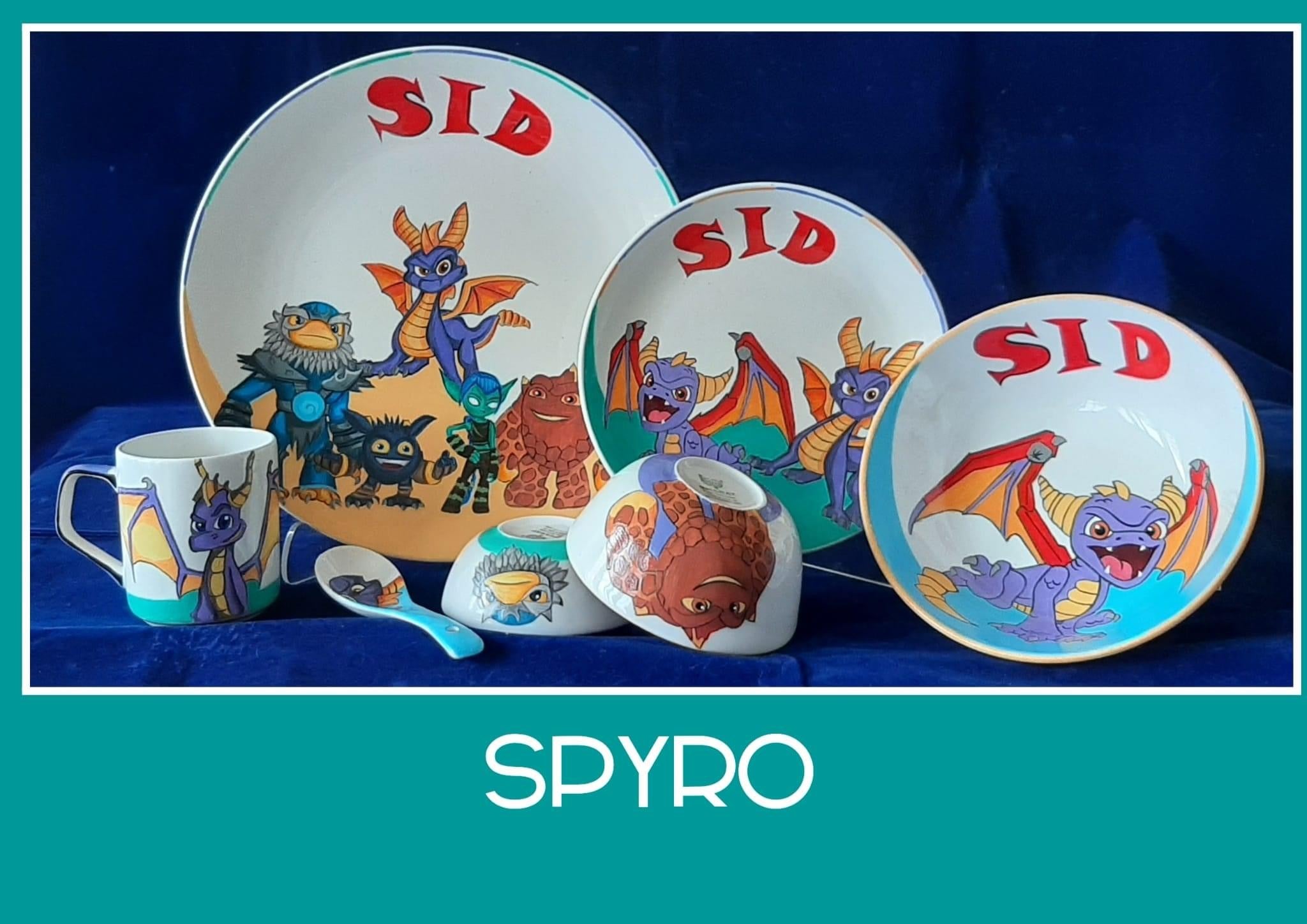 Personalised kids crockery