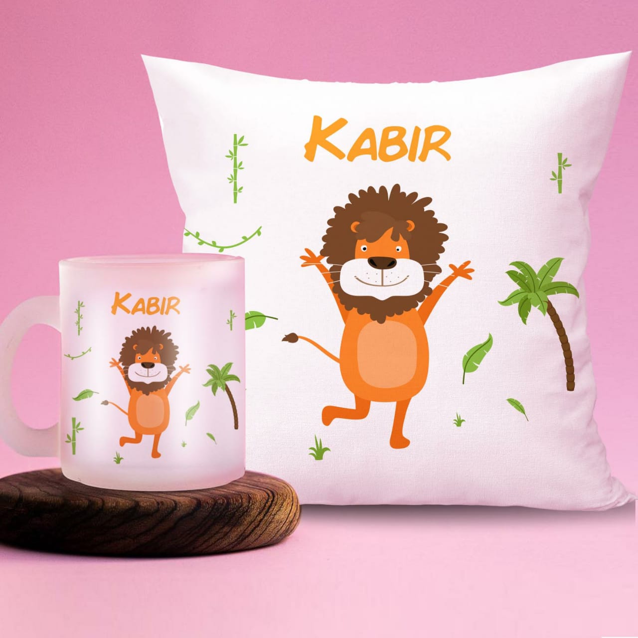 Persoanlised pillow and a mug