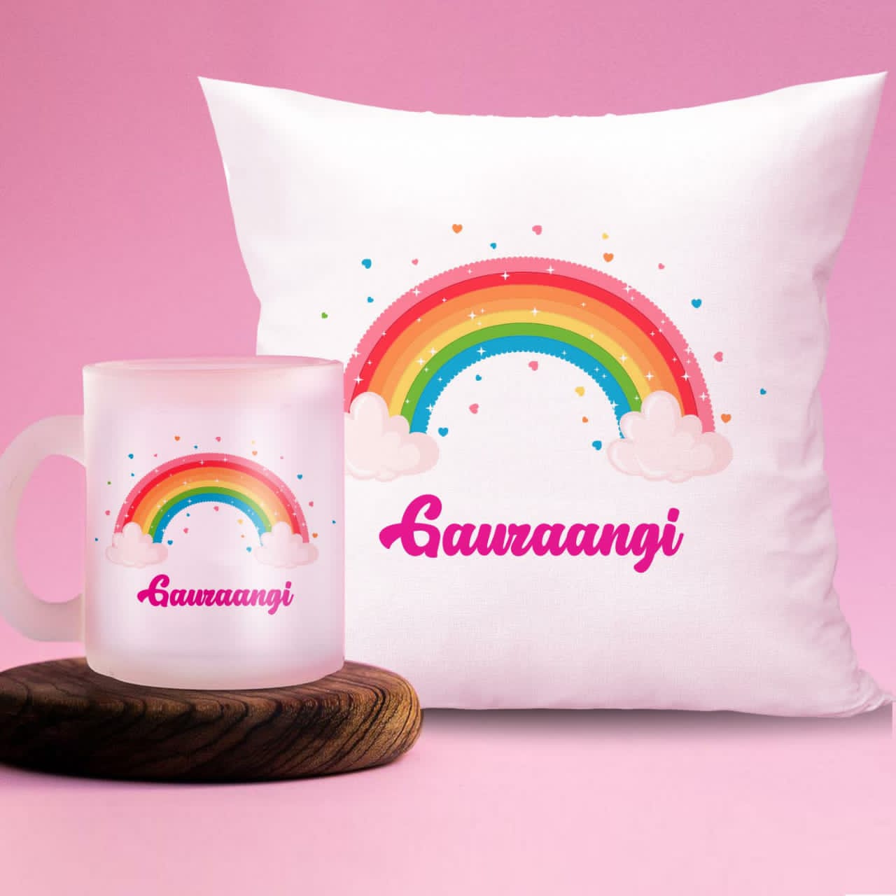 Persoanlised pillow and a mug